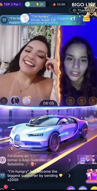 moura agency streamer thais recebendo presente carro durante a live no bigo live em batalha