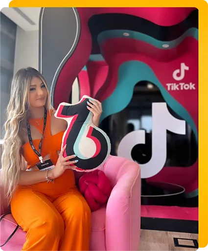 stoneheart chair tiktok logo